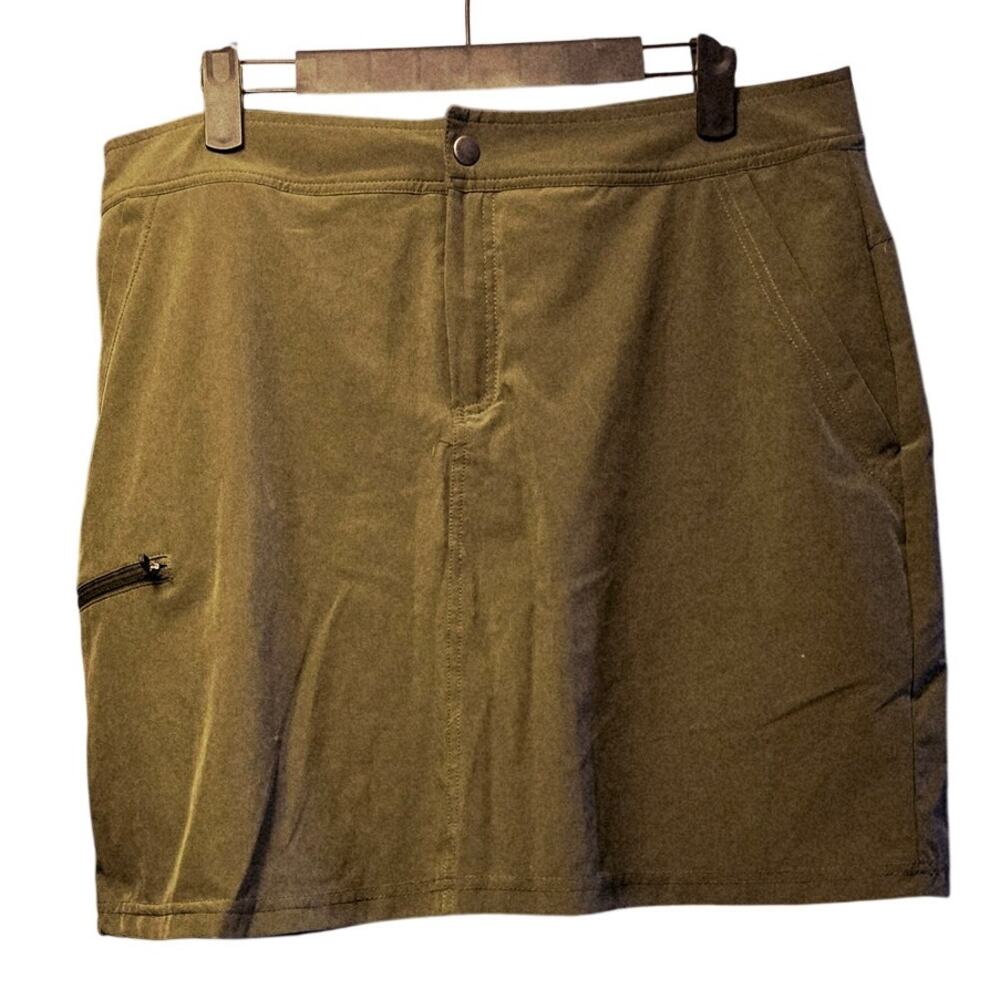 Mountain & Isles green athletic skort skirt size large